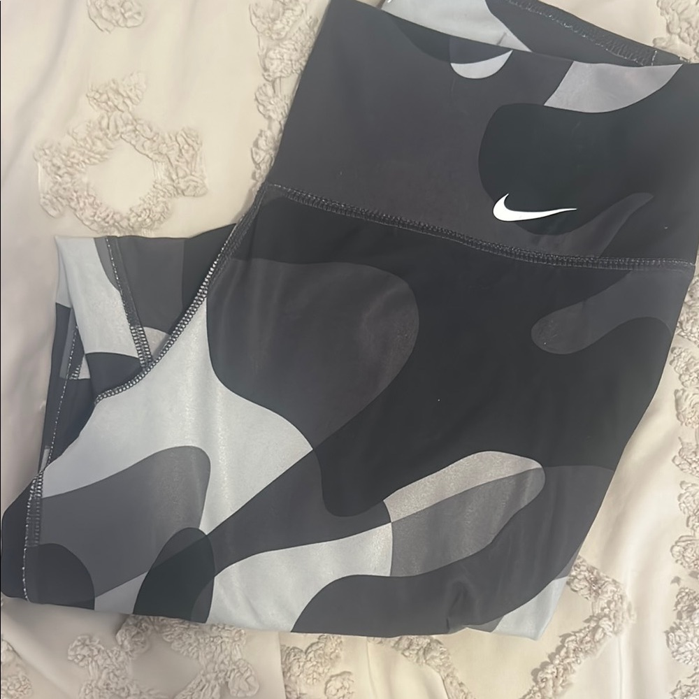 Nike Black and Gray Camo Leggings